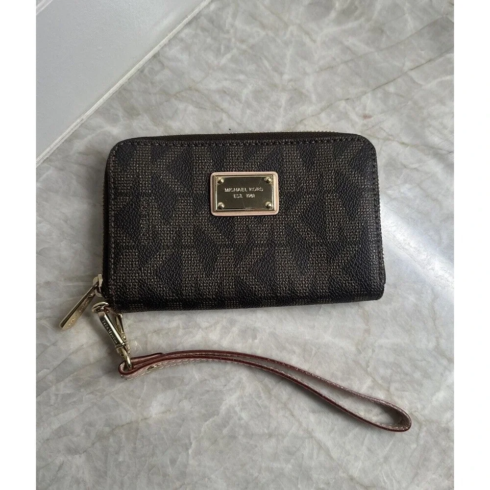 Michael Kors Patent Leather Wristlet Wallet Monogram Gold Black Zip Designer